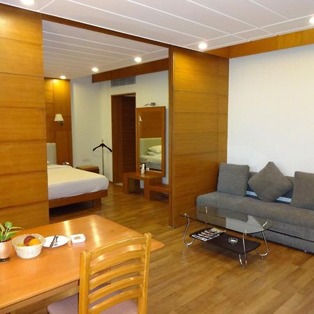 The Sunway Manor Ξενοδοχείο Ποντισερί Δωμάτιο φωτογραφία