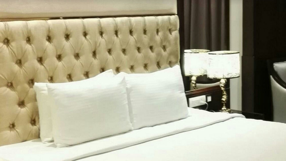 The Sunway Manor Ξενοδοχείο Ποντισερί Εξωτερικό φωτογραφία